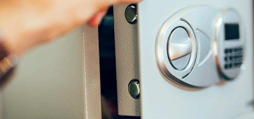 Fingerprint Safe Openers in East San Gabriel, CA